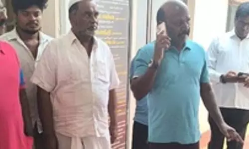 प्राथमिक स्वास्थ्य केंद्र में ड्यूटी पर नहीं आए डॉक्टर और नर्स: मंत्री ने बर्खास्तगी का आदेश दिया