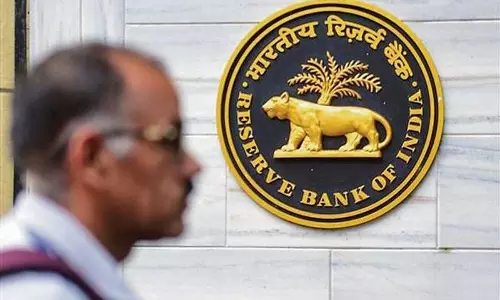 वैश्विक तनाव के बावजूद अर्थव्यवस्था में राजकोषीय लचीलापन: RBI वैश्विक तनाव के बावजूद अर्थव्यवस्था में राजकोषीय लचीलापन: RBI
