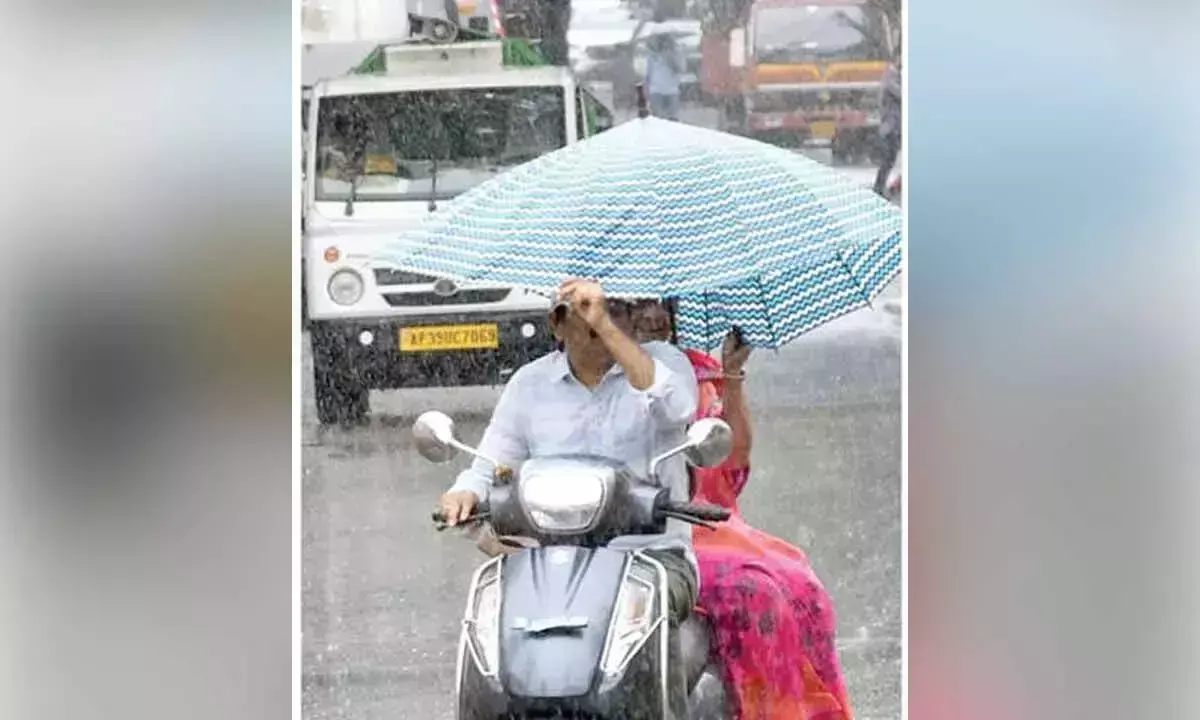 Andhra: बारिश से सामान्य जनजीवन प्रभावित