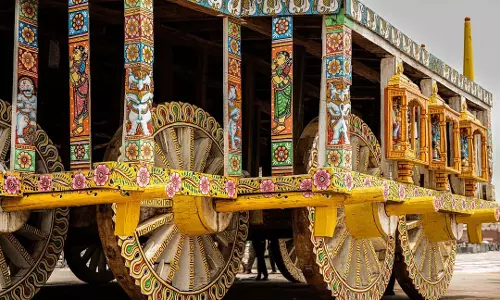 पुरी रथ यात्रा 2025: अनुष्ठान, पहांडी, रथ खींचने का कार्यक्रम देखें