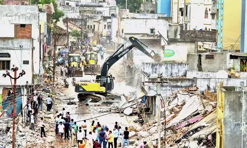 Vemulawada रोड चौड़ीकरण कार्य 50 साल बाद शुरू हुआ