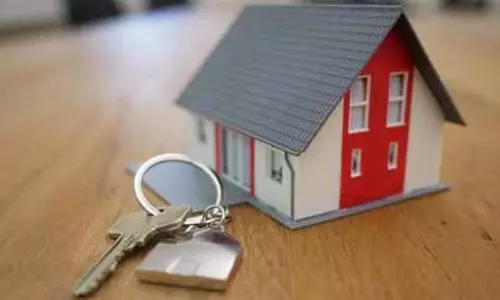 रायपुर: प्रधानमंत्री आवास योजना से बदल रही लोगों की जिंदगी रायपुर: प्रधानमंत्री आवास योजना से बदल रही लोगों की जिंदगी