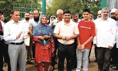 खैबर सीमेंट ने श्रीनगर में हरित संदेश के साथ लैवेंडर दिवस मनाया खैबर सीमेंट ने श्रीनगर में हरित संदेश के साथ लैवेंडर दिवस मनाया