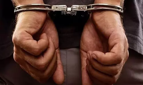 दिल्ली में आइसक्रीम पार्लर में डकैती के आरोप में तीन गिरफ्तार