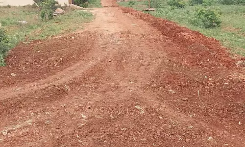 Kanakagiri : स्थलों पर सुविधाओं का अभाव