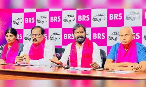 सेवा लाभ के बिना सेवानिवृत्त कर्मचारी परेशान: BRS leader सेवा लाभ के बिना सेवानिवृत्त कर्मचारी परेशान: BRS leader