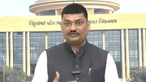 अंबेडकर के सिद्धांतों से भटकाव: गुजरात AAP विधायक उमेश मकवाना ने दिए पार्टी पदों से इस्तीफा