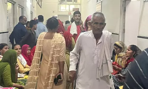 PGI-रोहतक में वरिष्ठ नागरिकों के साथ हो रहा अन्याय, वृद्धावस्था विभाग की मांग PGI-रोहतक में वरिष्ठ नागरिकों के साथ हो रहा अन्याय, वृद्धावस्था विभाग की मांग
