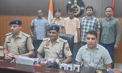 फर्जी अधिकारी का मामला पानीपत पुलिस ने फर्जी अधिकारी को पकड़ा