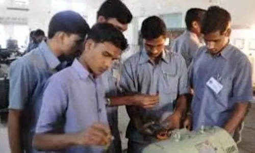 सरकारी व्यावसायिक प्रशिक्षण केन्द्रों में प्रवेश प्रारंभ सरकारी व्यावसायिक प्रशिक्षण केन्द्रों में प्रवेश प्रारंभ