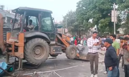 बुलडोजर चला Panipat नगर निगम ने बाजार में अतिक्रमण हटाया बुलडोजर चला Panipat नगर निगम ने बाजार में अतिक्रमण हटाया