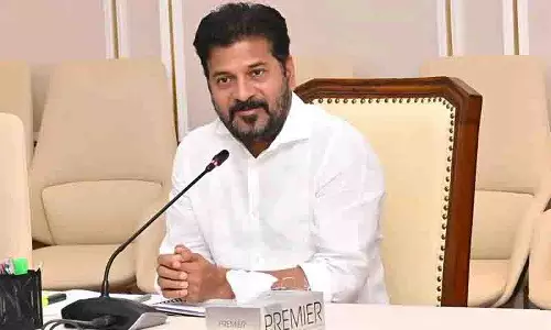 अगले 25 वर्षों के लिए व्यापक शहरी योजना तैयार करें अधिकारी: Revanth Reddy