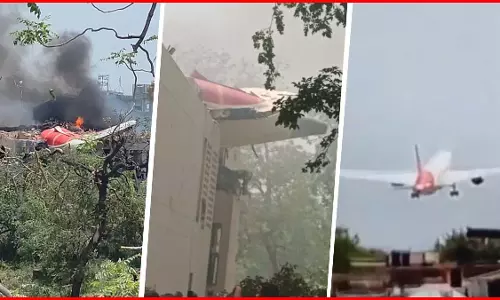 एयर इंडिया प्लेन क्रैश में मिले ब्लैक बॉक्स की जांच जारी: केंद्र एयर इंडिया प्लेन क्रैश में मिले ब्लैक बॉक्स की जांच जारी: केंद्र