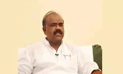 BRS ने केसीआर के खिलाफ रेवंत रेड्डी की टिप्पणी की निंदा की, उन्हें उपचुनाव का सामना करने की चुनौती दी BRS ने केसीआर के खिलाफ रेवंत रेड्डी की टिप्पणी की निंदा की, उन्हें उपचुनाव का सामना करने की चुनौती दी