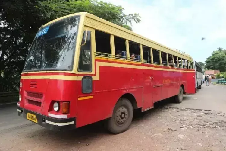 KSRTC संकट में, केरल में लगभग आधी बसों का पंजीकरण समाप्त होने वाला KSRTC संकट में, केरल में लगभग आधी बसों का पंजीकरण समाप्त होने वाला