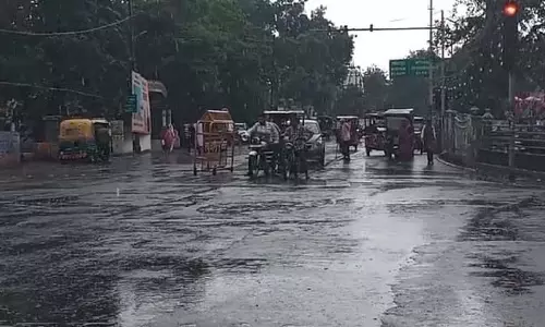 Haryana : मौसम ने बदली करवट, बारिश से किसानों की चिंता बढ़ी Haryana : मौसम ने बदली करवट, बारिश से किसानों की चिंता बढ़ी