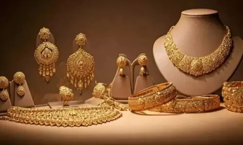 Gold Rate today:सोने की कीमतों में फिर तेजी, MCX और अंतरराष्ट्रीय बाजारों में बढ़त Gold Rate today:सोने की कीमतों में फिर तेजी, MCX और अंतरराष्ट्रीय बाजारों में बढ़त