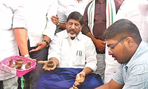 Deputy CM : किसान का बीमा 9 दिन में जमा ऐसा पहली बार हुआ Deputy CM : किसान का बीमा 9 दिन में जमा ऐसा पहली बार हुआ