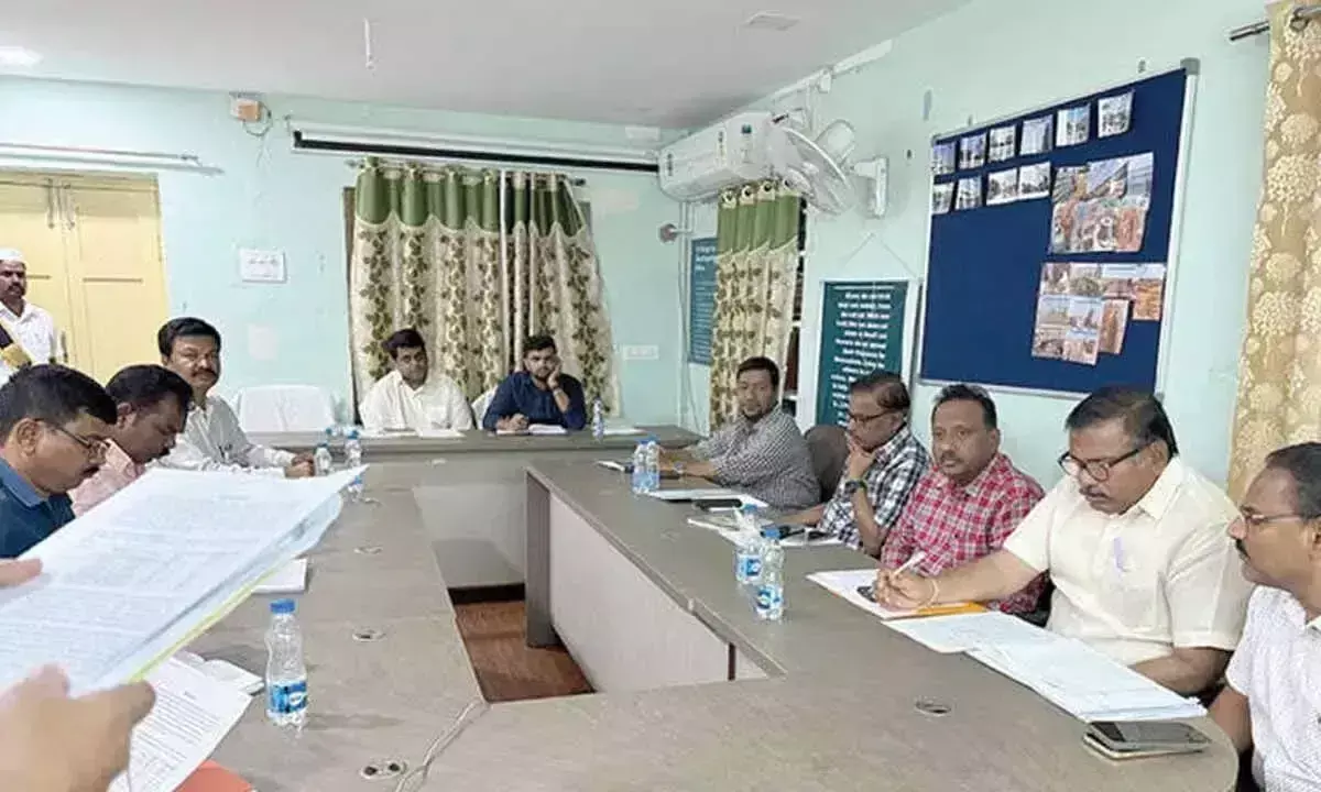 Andhra: AHUDA का कार्य शीघ्र पूरा करें