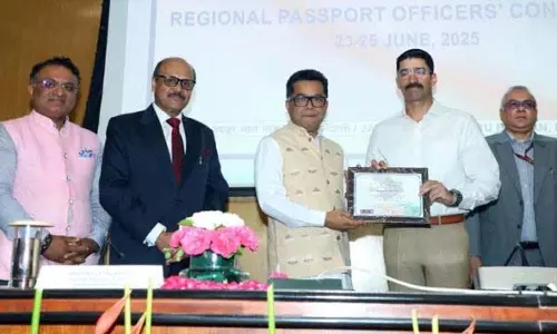 J&K पुलिस को उत्कृष्ट पासपोर्ट सत्यापन सेवाओं के लिए सम्मानित किया J&K पुलिस को उत्कृष्ट पासपोर्ट सत्यापन सेवाओं के लिए सम्मानित किया