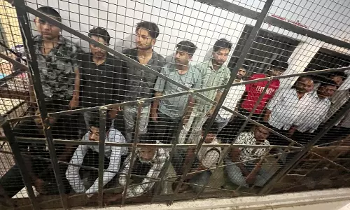 Etawah: हिंसा के बाद कार्रवाई तेज, पुलिस ने 12 आरोपियों को पकड़ा