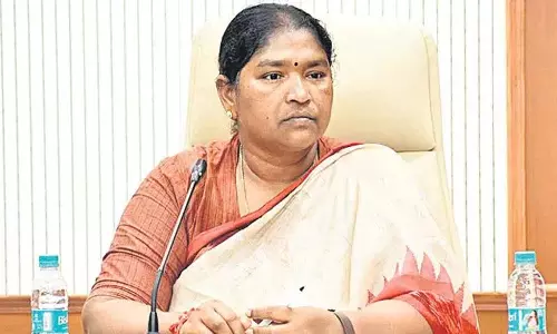 माओवादी नेता जगन ने मंत्री सीताक्का से आदिवासी अधिकारों की रक्षा करने का आग्रह किया माओवादी नेता जगन ने मंत्री सीताक्का से आदिवासी अधिकारों की रक्षा करने का आग्रह किया