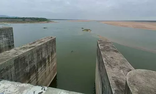 मेदिगड्डा बैराज में 5,400 क्यूसेक बाढ़