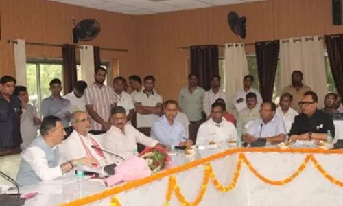 Moradabad: हस्तशिल्प सेक्टर की बेहतरी के लिए EPCH सक्रिय, मुरादाबाद में हुई अहम बैठक Moradabad: हस्तशिल्प सेक्टर की बेहतरी के लिए EPCH सक्रिय, मुरादाबाद में हुई अहम बैठक