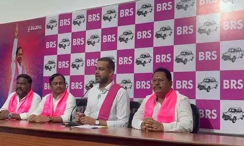 पटोला कार्तिक रेड्डी ने सभी किसानों के लिए तत्काल रायथु बंधु सहायता की मांग की