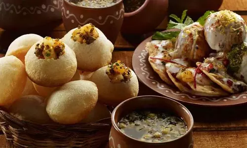 गोलगप्पे का मॉडर्न ट्विस्ट, 4 यूनिक रेसिपी जो स्वाद और स्टाइल दोनों में टॉप गोलगप्पे का मॉडर्न ट्विस्ट, 4 यूनिक रेसिपी जो स्वाद और स्टाइल दोनों में टॉप