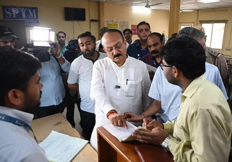 आशीष सूद ने रैन बसेरों का निरीक्षण, भ्रष्टाचार और अनियमितताओं की ओर इशारा आशीष सूद ने रैन बसेरों का निरीक्षण, भ्रष्टाचार और अनियमितताओं की ओर इशारा