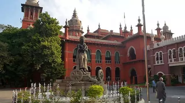 उचित मूल्य की दुकानों में वजन कम होने की समस्या: SC ने केंद्र और राज्य सरकारों को आदेश दिया उचित मूल्य की दुकानों में वजन कम होने की समस्या: SC ने केंद्र और राज्य सरकारों को आदेश दिया