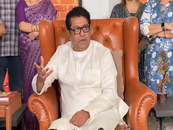 मनसे प्रमुख राज ठाकरे ने हिंदी थोपे जाने के खिलाफ 5 July को मराठी एकजुटता मार्च का आह्वान किया मनसे प्रमुख राज ठाकरे ने हिंदी थोपे जाने के खिलाफ 5 July को मराठी एकजुटता मार्च का आह्वान किया