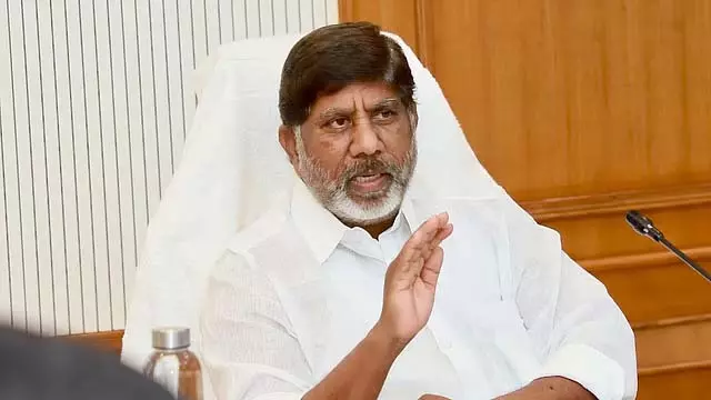 Telangana ने सरकारी कर्मचारियों के चिकित्सा बिलों की प्रतिपूर्ति के लिए 180 करोड़ रुपये जारी Telangana ने सरकारी कर्मचारियों के चिकित्सा बिलों की प्रतिपूर्ति के लिए 180 करोड़ रुपये जारी