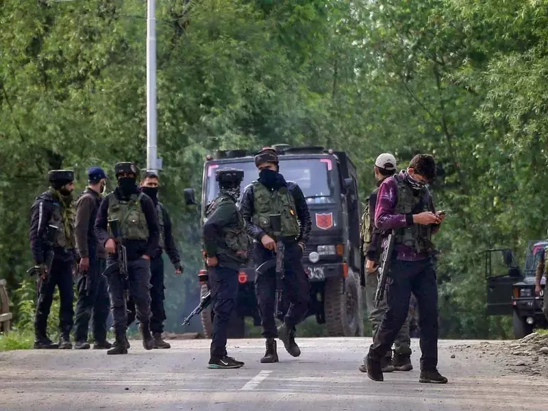 उधमपुर मुठभेड़ में आतंकवादी मारा गया: Army उधमपुर मुठभेड़ में आतंकवादी मारा गया: Army