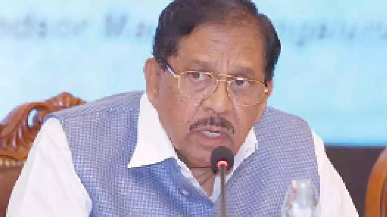 Karnataka: नशे से अपना जीवन बर्बाद मत करो, गृह मंत्री ने छात्रों से कहा Karnataka: नशे से अपना जीवन बर्बाद मत करो, गृह मंत्री ने छात्रों से कहा