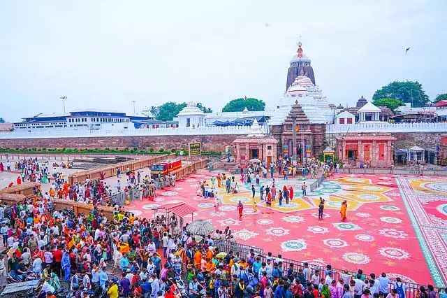 Odisha : पुरी जगन्नाथ रथ यात्रा शुरू Odisha : पुरी जगन्नाथ रथ यात्रा शुरू