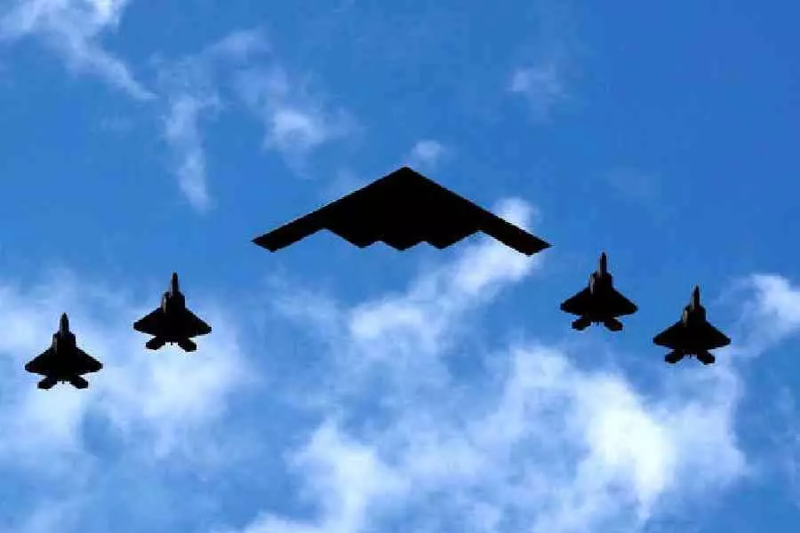 More Bombs: बढ़ती वैश्विक अस्थिरता के बीच नाटो के रक्षा बजट में वृद्धि पर संपादकीय More Bombs: बढ़ती वैश्विक अस्थिरता के बीच नाटो के रक्षा बजट में वृद्धि पर संपादकीय