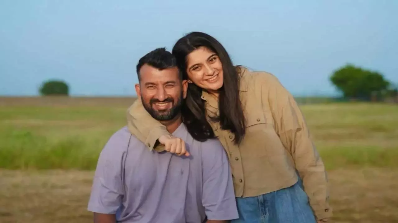 चेतेश्वर पुजारा अपनी हमसफर पूजा पाबरी से कैसे मिले? चेतेश्वर पुजारा अपनी हमसफर पूजा पाबरी से कैसे मिले?
