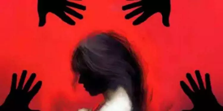 कोलकाता कॉलेज में दुष्कर्म: तीन आरोपी गिरफ्तार कोलकाता कॉलेज में दुष्कर्म: तीन आरोपी गिरफ्तार