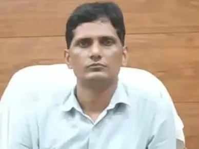 Ballia: मिड-डे मील लापरवाही पर अब बीईओ और प्रधानाध्यापक पर गिरेगी गाज Ballia: मिड-डे मील लापरवाही पर अब बीईओ और प्रधानाध्यापक पर गिरेगी गाज