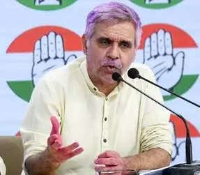 दिल्ली की आम आदमी पार्टी सरकार ने भ्रष्टाचार कर स्वास्थ्य सेवाओं को किया नष्ट : संदीप दीक्षित दिल्ली की आम आदमी पार्टी सरकार ने भ्रष्टाचार कर स्वास्थ्य सेवाओं को किया नष्ट : संदीप दीक्षित