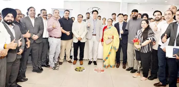 AM हुंडई ने जोंग ताए पार्क में किया भव्य स्वागत AM हुंडई ने जोंग ताए पार्क में किया भव्य स्वागत