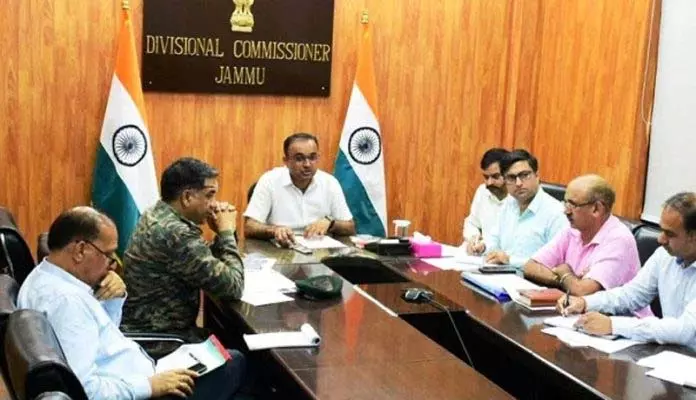 मंडलायुक्त जम्मू ने NHAI-HIDCL और BRO परियोजनाओं की प्रगति की समीक्षा की मंडलायुक्त जम्मू ने NHAI-HIDCL और BRO परियोजनाओं की प्रगति की समीक्षा की