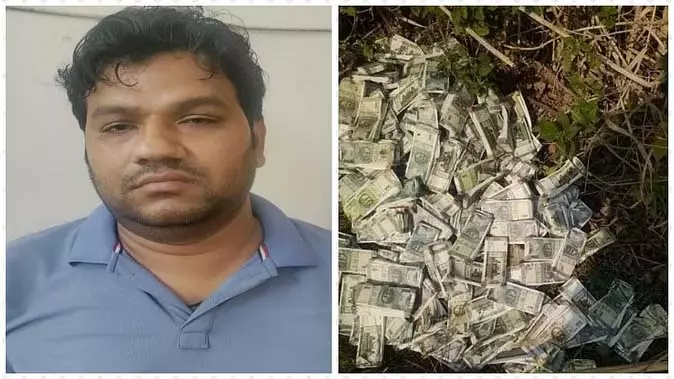 UP : नकली नोट छापने वाले गिरोह का भंडाफोड़, रेलवे कर्मचारी गिरफ्तार UP : नकली नोट छापने वाले गिरोह का भंडाफोड़, रेलवे कर्मचारी गिरफ्तार