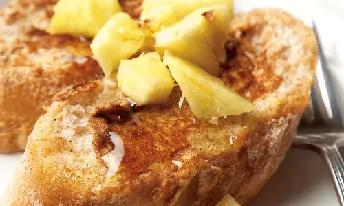Pineapple French Toast :नाश्ते में ट्राई करें ये खास डिश Pineapple French Toast :नाश्ते में ट्राई करें ये खास डिश