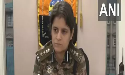 Dharamshala में अचानक आई बाढ़ के बाद 250 से ज़्यादा लोगों को बचाया गया, तलाशी अभियान जारी Dharamshala में अचानक आई बाढ़ के बाद 250 से ज़्यादा लोगों को बचाया गया, तलाशी अभियान जारी