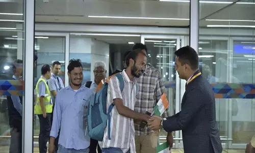 ऑपरेशन सिंधु: ईरान से 173 भारतीय नागरिकों को लेकर विशेष विमान भारत पहुंचा ऑपरेशन सिंधु: ईरान से 173 भारतीय नागरिकों को लेकर विशेष विमान भारत पहुंचा