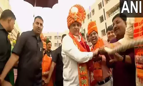 जगन्नाथ रथ यात्रा शुरू होने पर CM Bhupendra Patel ने रथ खींचा