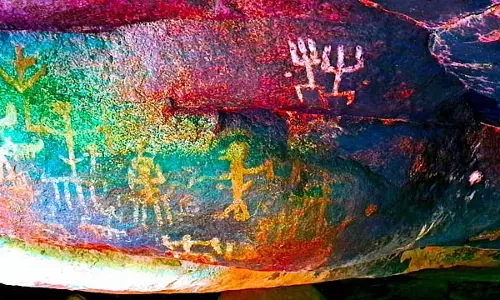 Tamil Nadu : वानीयंबादी के निकट नवपाषाणकालीन शैल कला स्थल की खोज